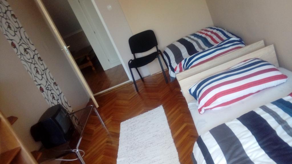 Horvath Apartmanhaz Kaposvár Buitenkant foto