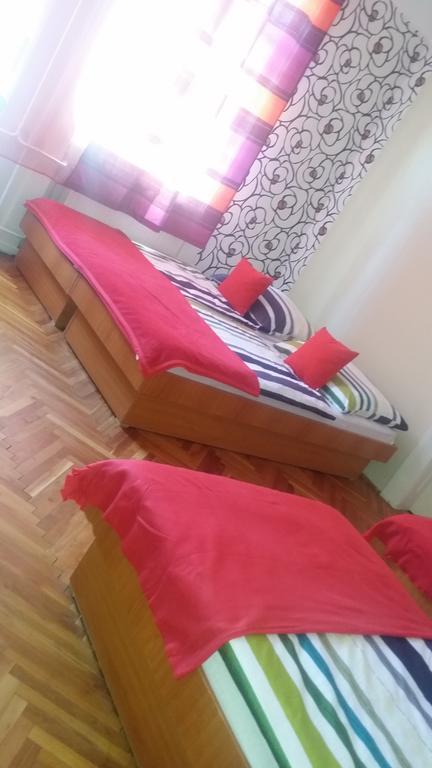 Horvath Apartmanhaz Hotel Kaposvár Buitenkant foto