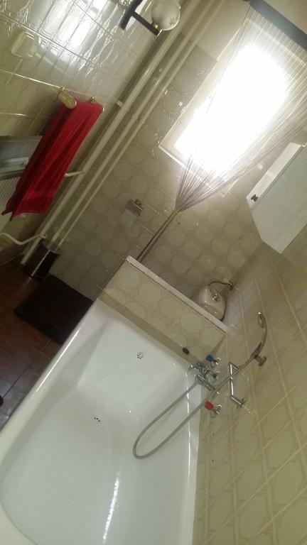 Horvath Apartmanhaz Hotel Kaposvár Buitenkant foto