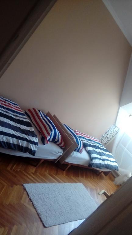 Horvath Apartmanhaz Kaposvár Buitenkant foto