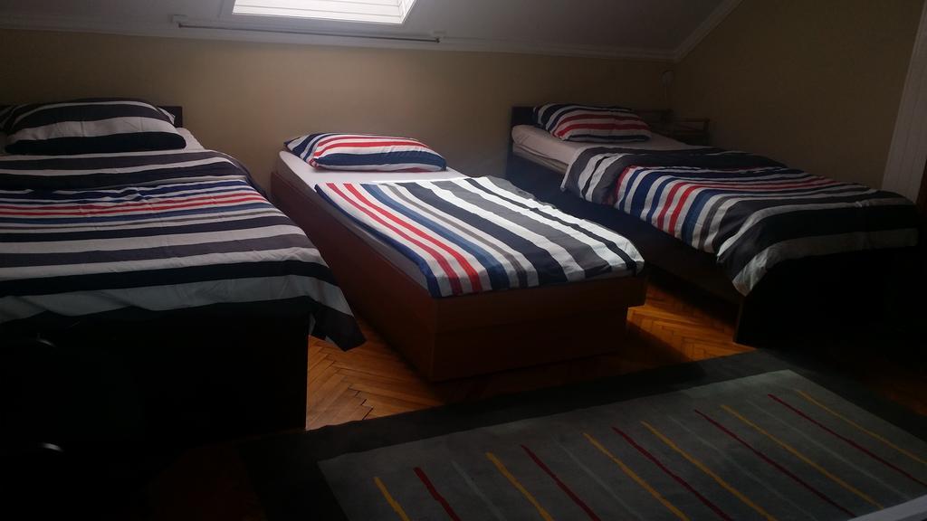 Horvath Apartmanhaz Kaposvár Buitenkant foto
